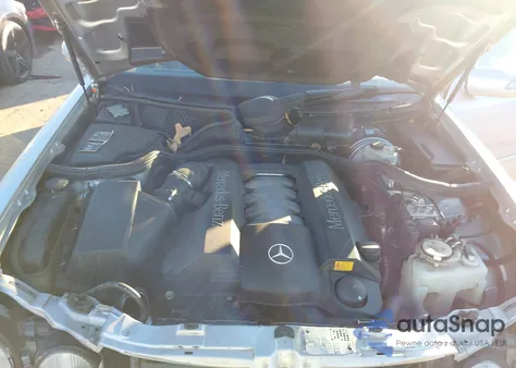 2000 Mercedes-Benz E 430 z USA, uszkodzony, nr VIN WDBJF70J1YB023094